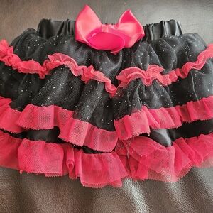 Black and Pink Ruffled Skirt with Bow